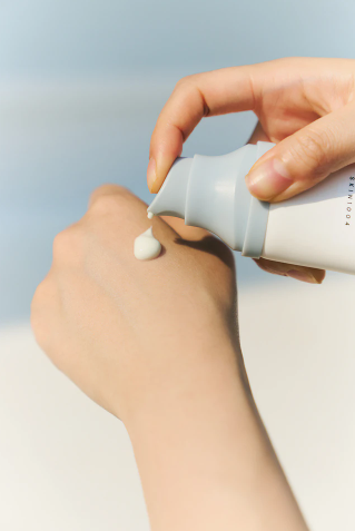 SKIN1004 Madagascar Centella Hyalu-Cica Water-Fit Sunscreen