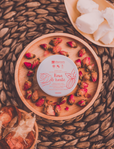 Crema mani rosa e karité